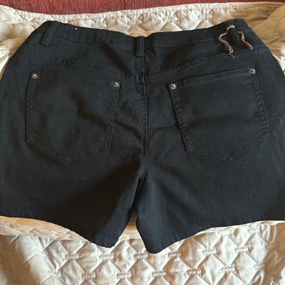 HYBRID Black Jean Shorts Sz 14 NWOT
